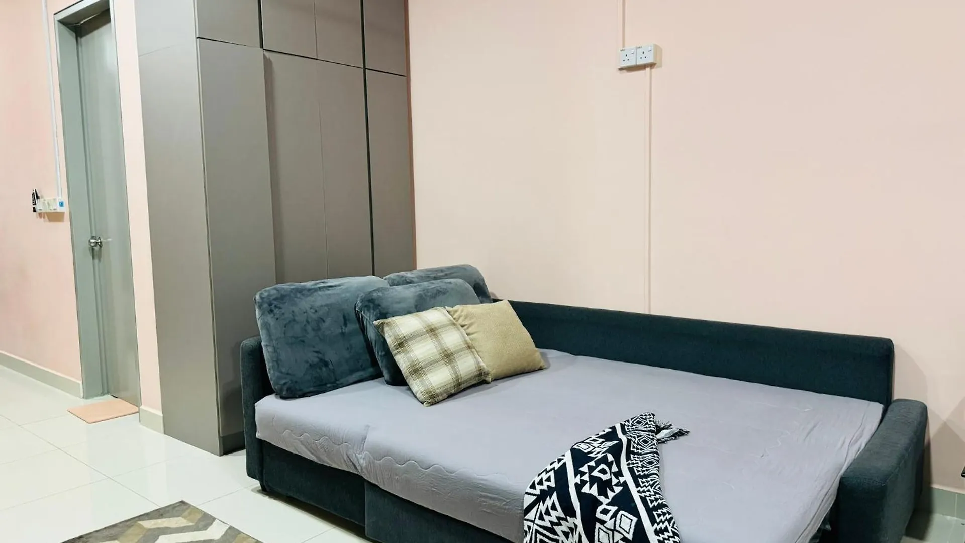 Core Soho Suites Kota Warisan Sepang Klia Airport Free Wifi By Bka Legacy Apartment