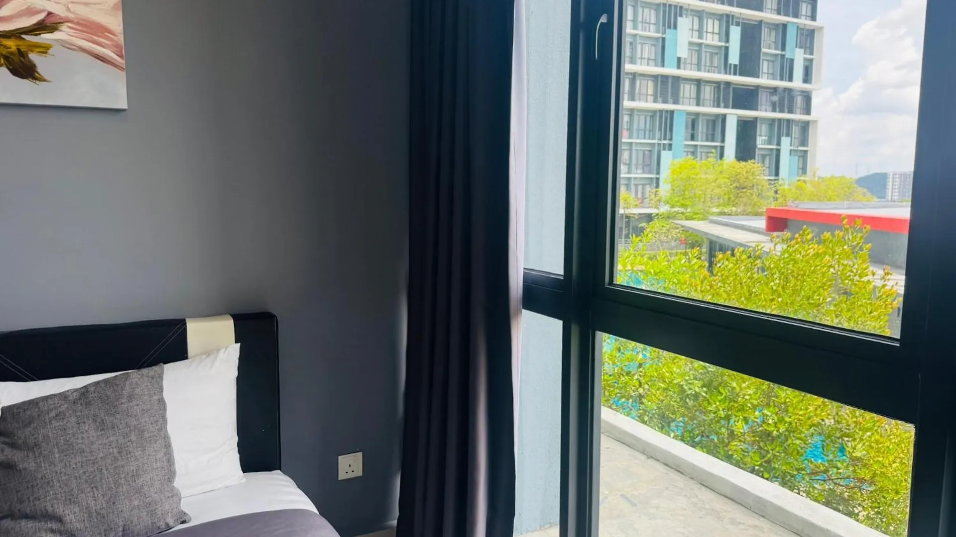 Core Soho Suites Kota Warisan Sepang Klia Airport Free Wifi By Bka Legacy